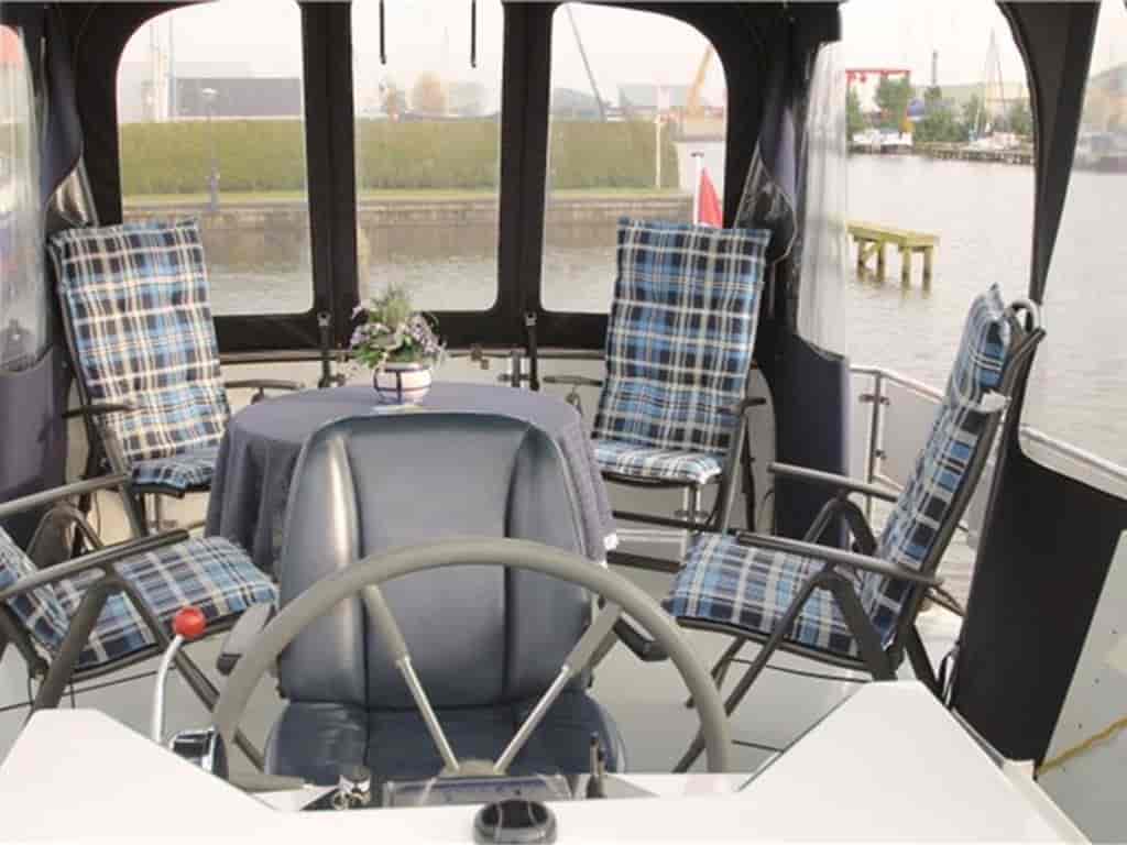 Boat picture 9