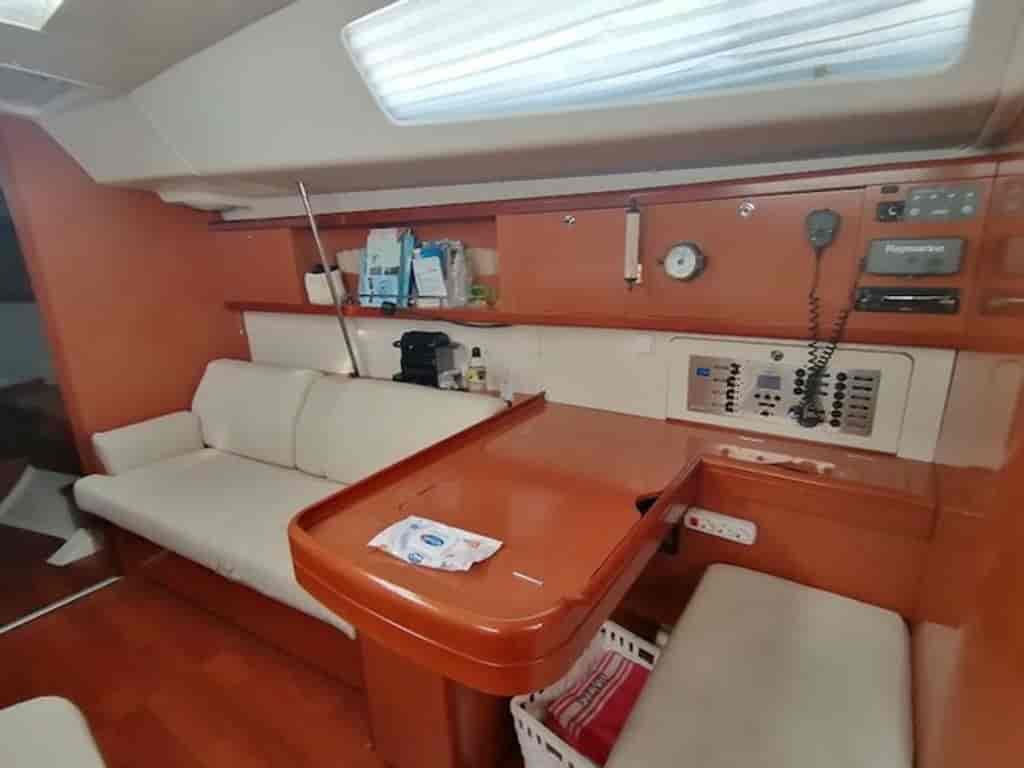 Boat picture 9