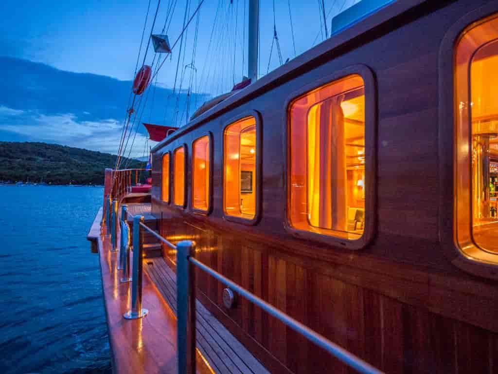 Boat picture 17