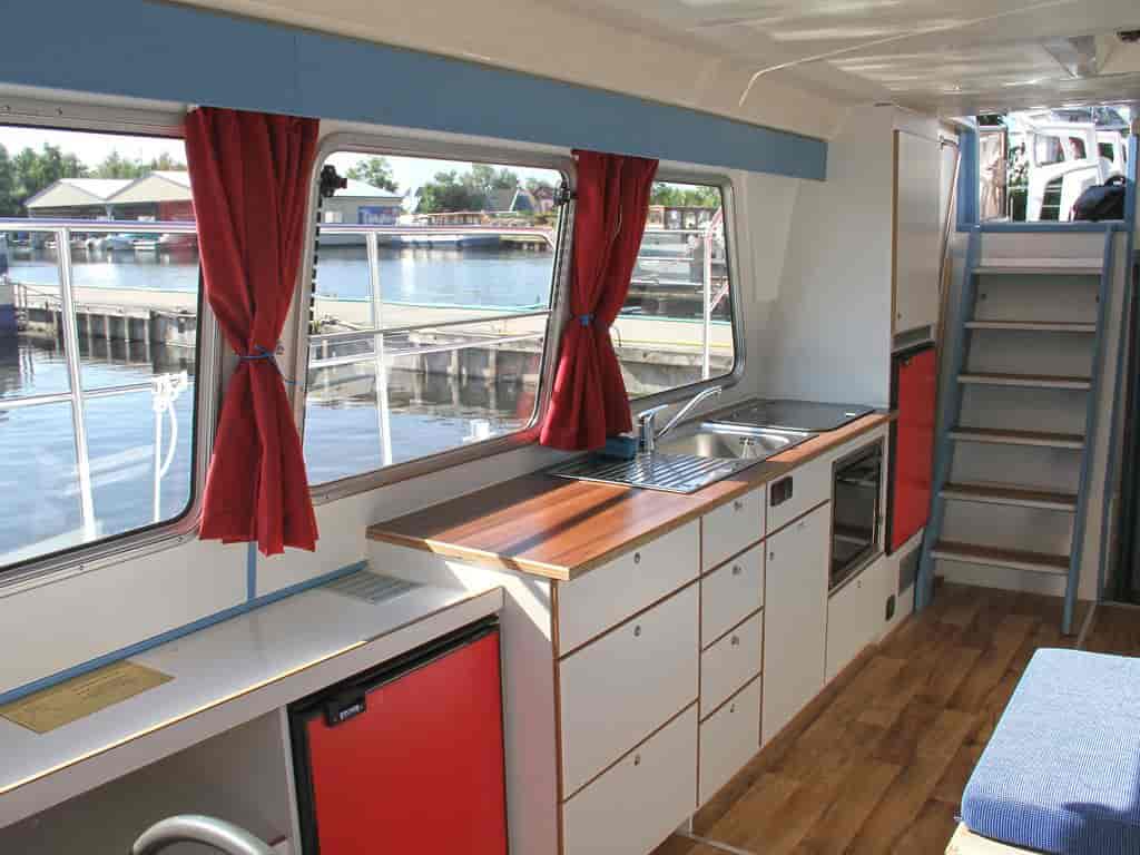 Boat picture 7