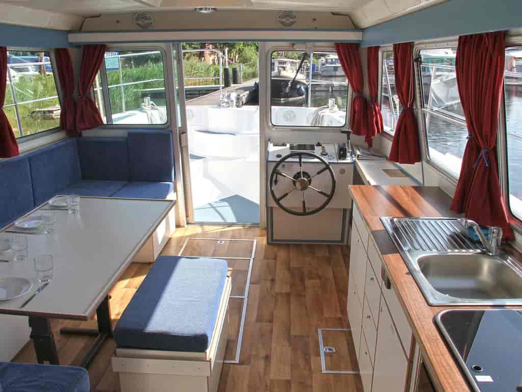 Boat picture 9