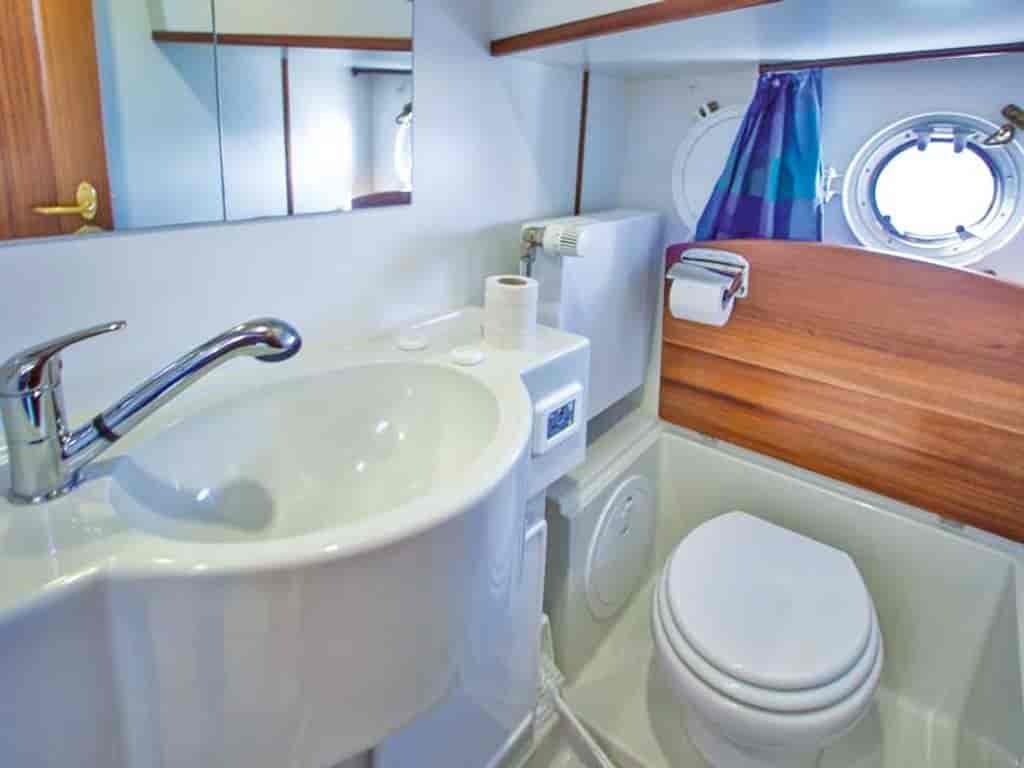 Boat picture 9