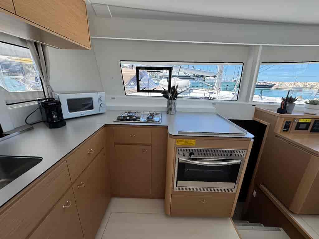 Boat picture 14