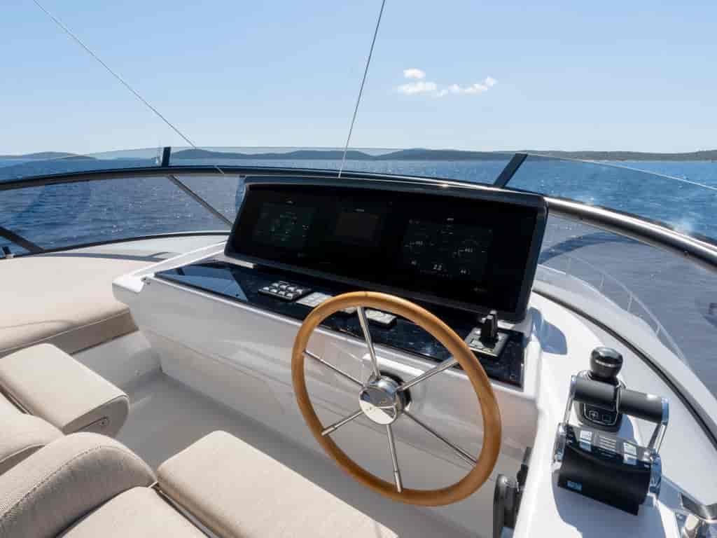 Boat picture 9