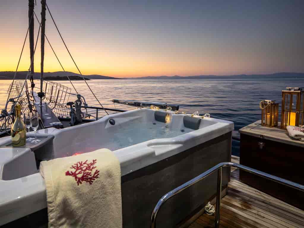 Boat picture 13