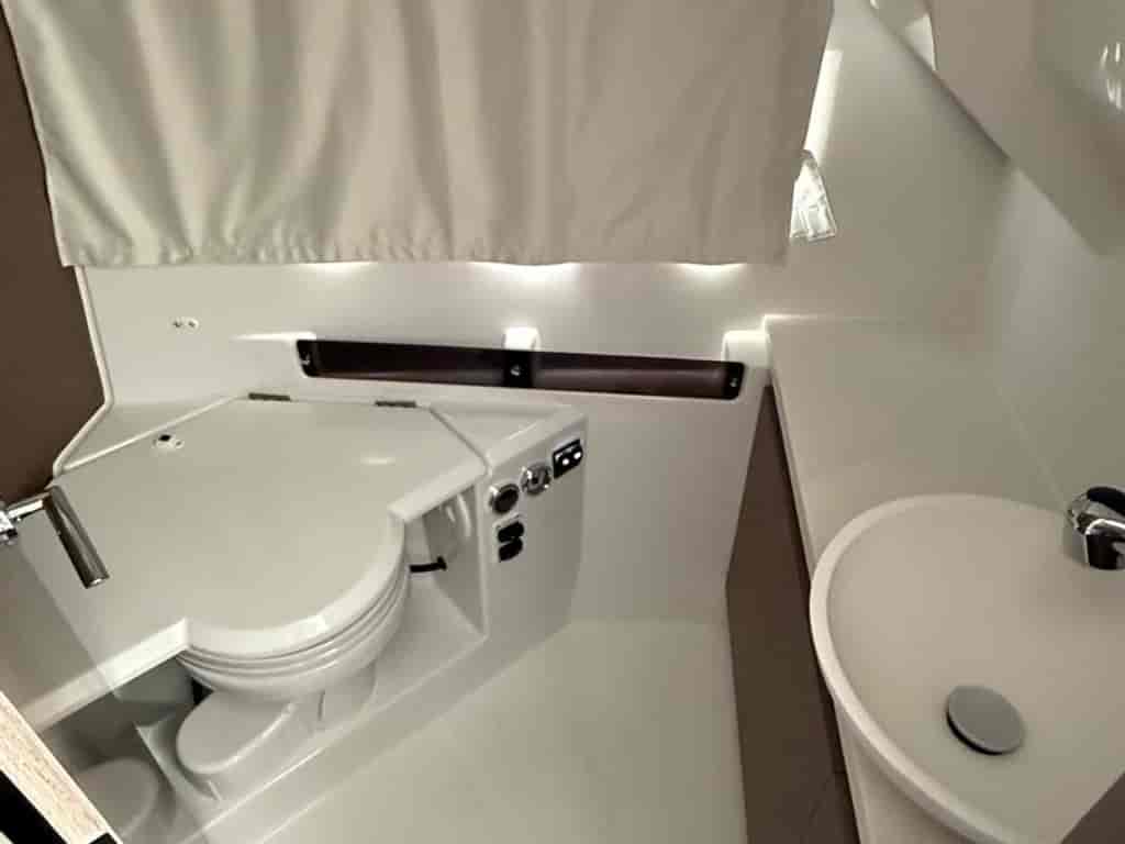 Boat picture 9