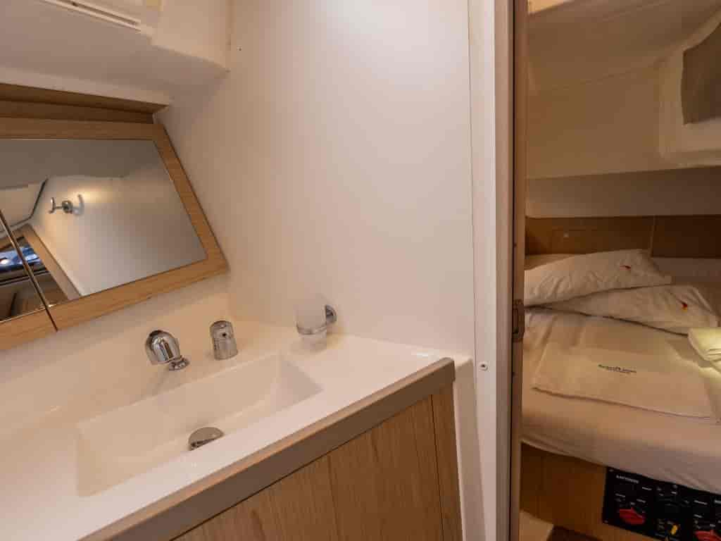 Boat picture 16