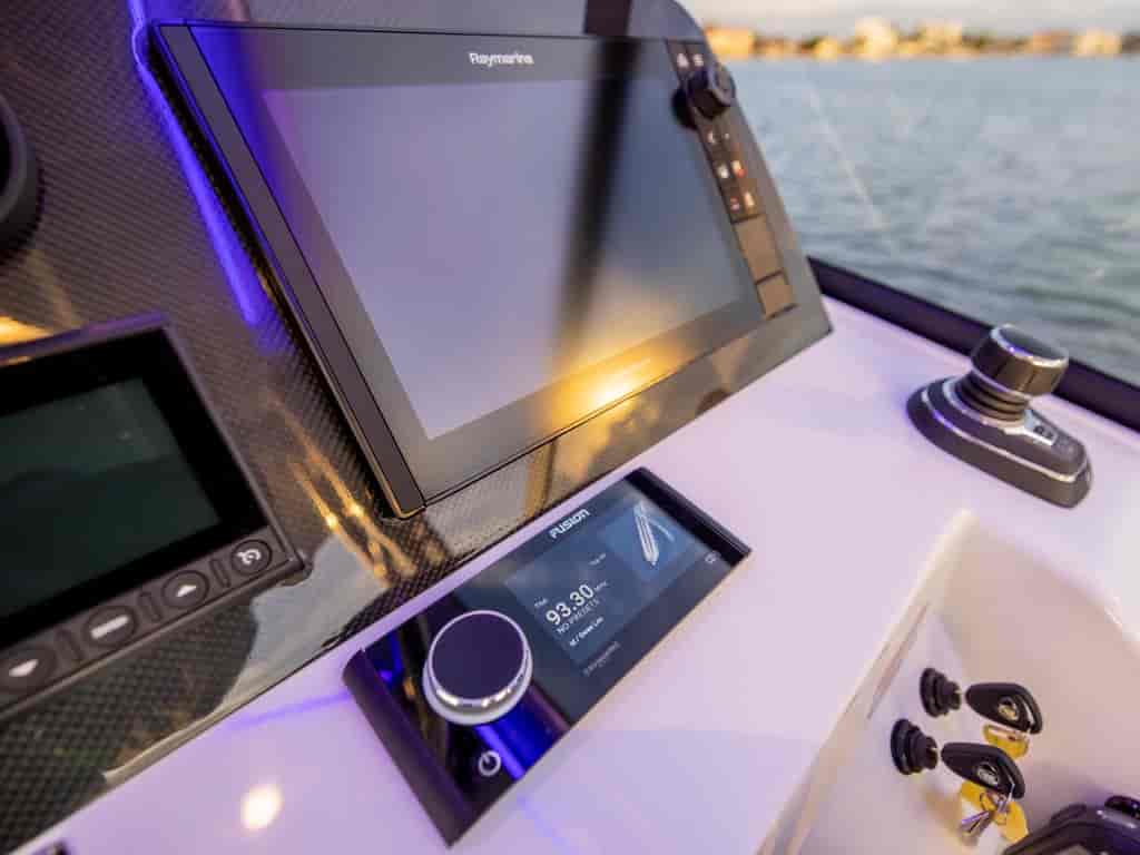 Boat picture 16