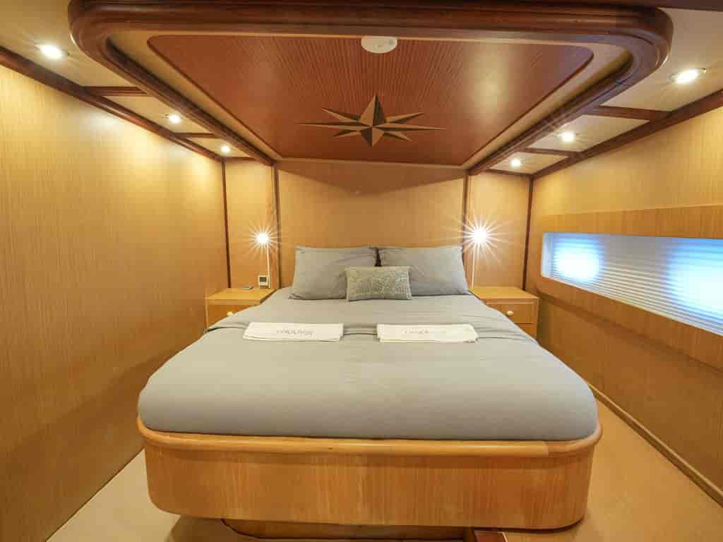 Boat picture 9