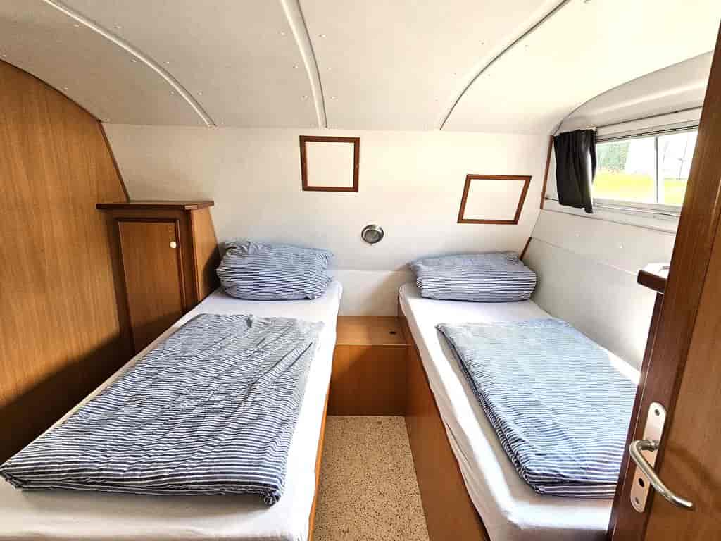 Boat picture 9