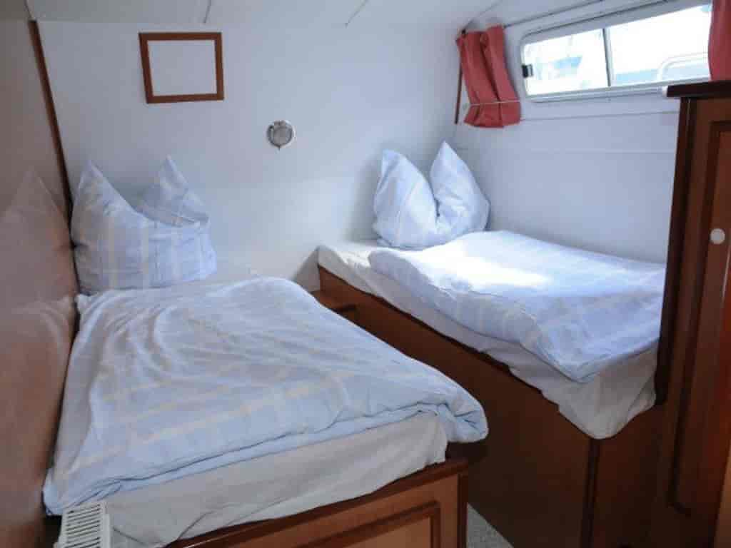 Boat picture 12