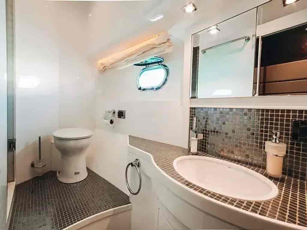 Boat picture 15