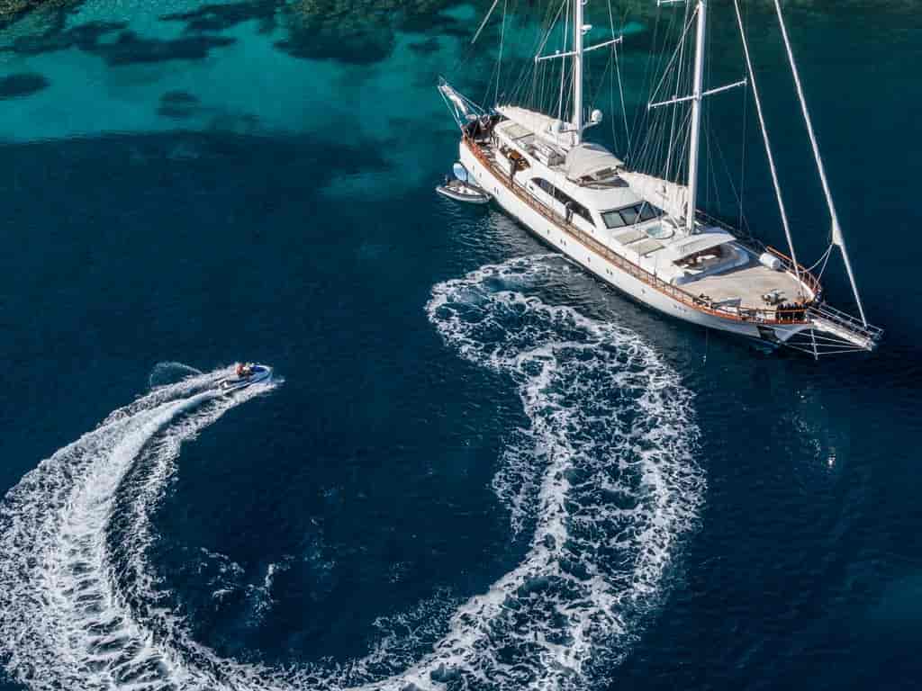 Boat picture 9