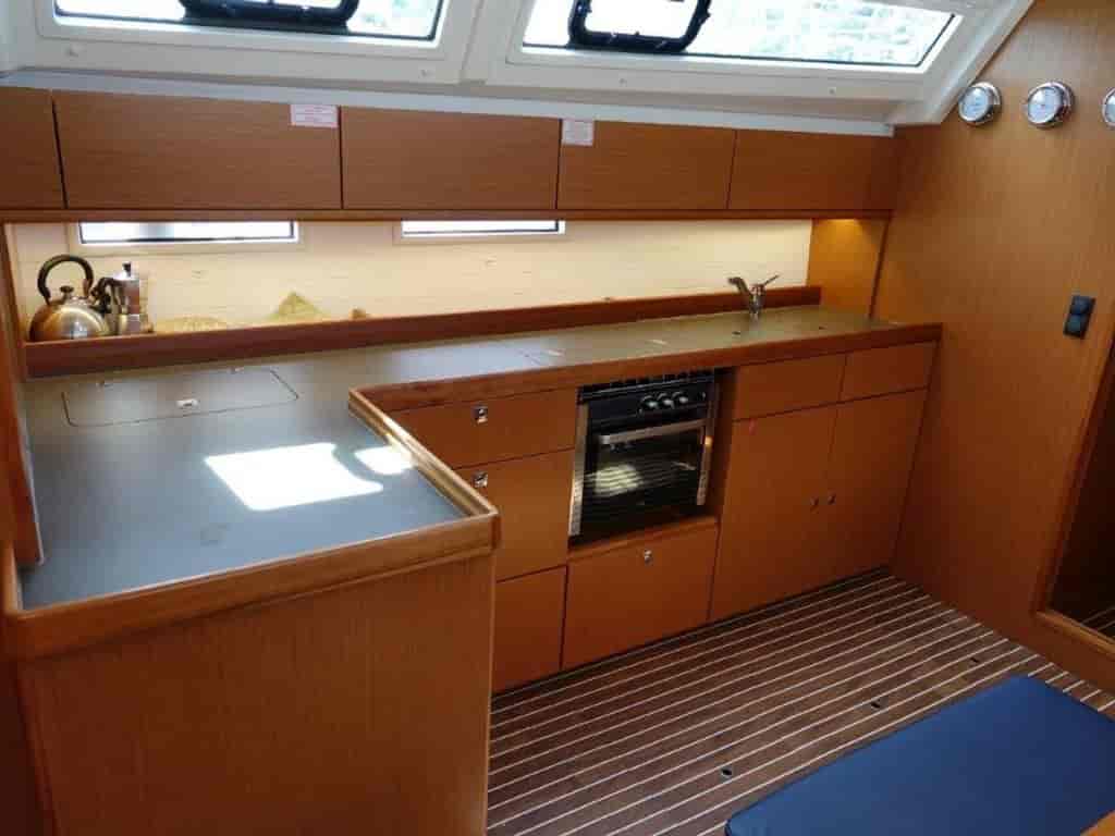 Boat picture 9