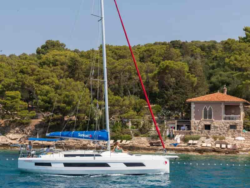 Photo of Sunsail 44.4 Premium Plus, image 1 of 5