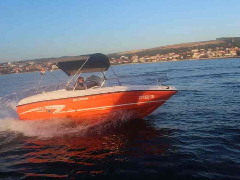 Boat picture 1