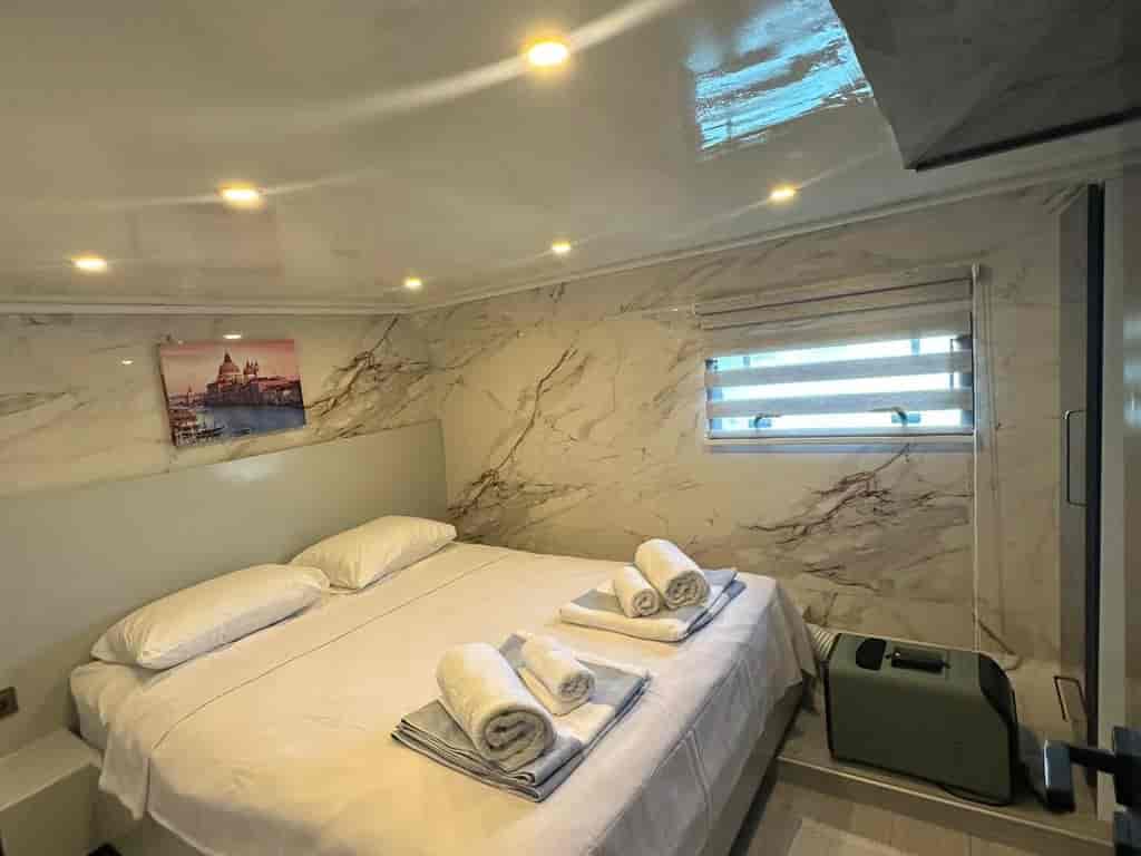 Boat picture 19