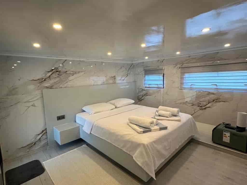 Boat picture 7