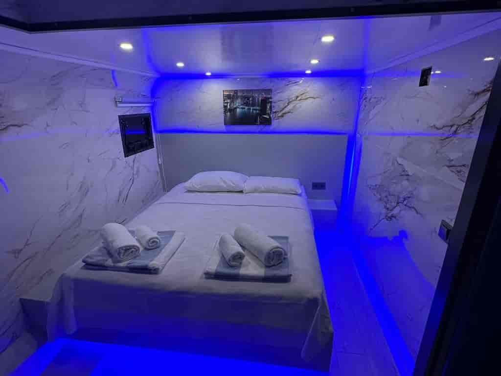 Boat picture 9