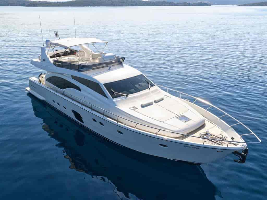 Photo 5 of M/Y Dominique