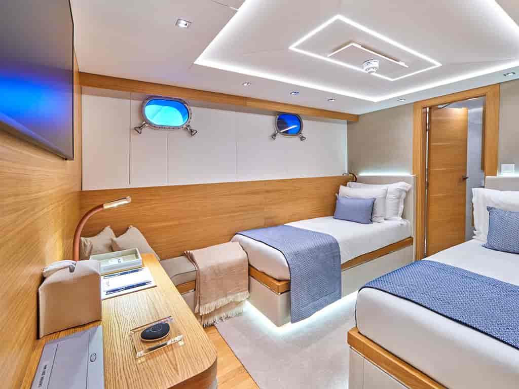 Boat picture 15