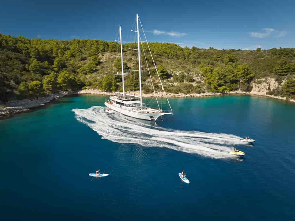 Boat picture 9