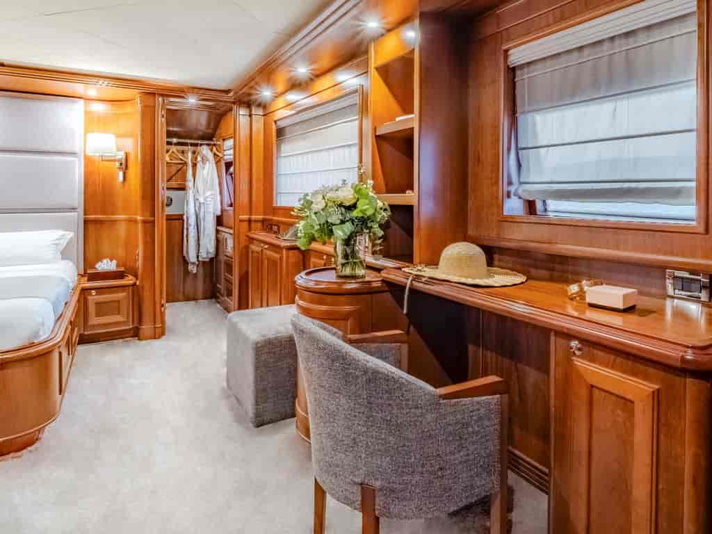 Boat picture 25