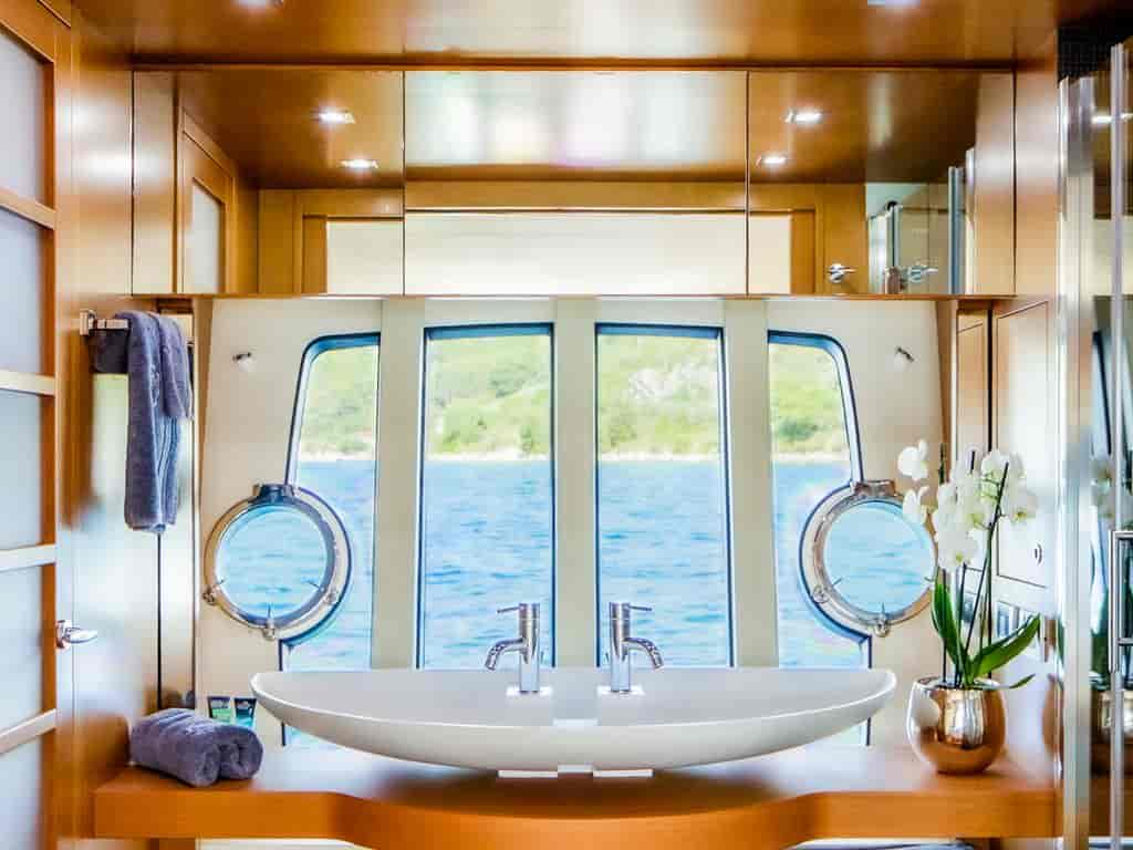 Boat picture 13