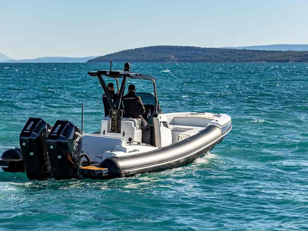 Boat picture 9
