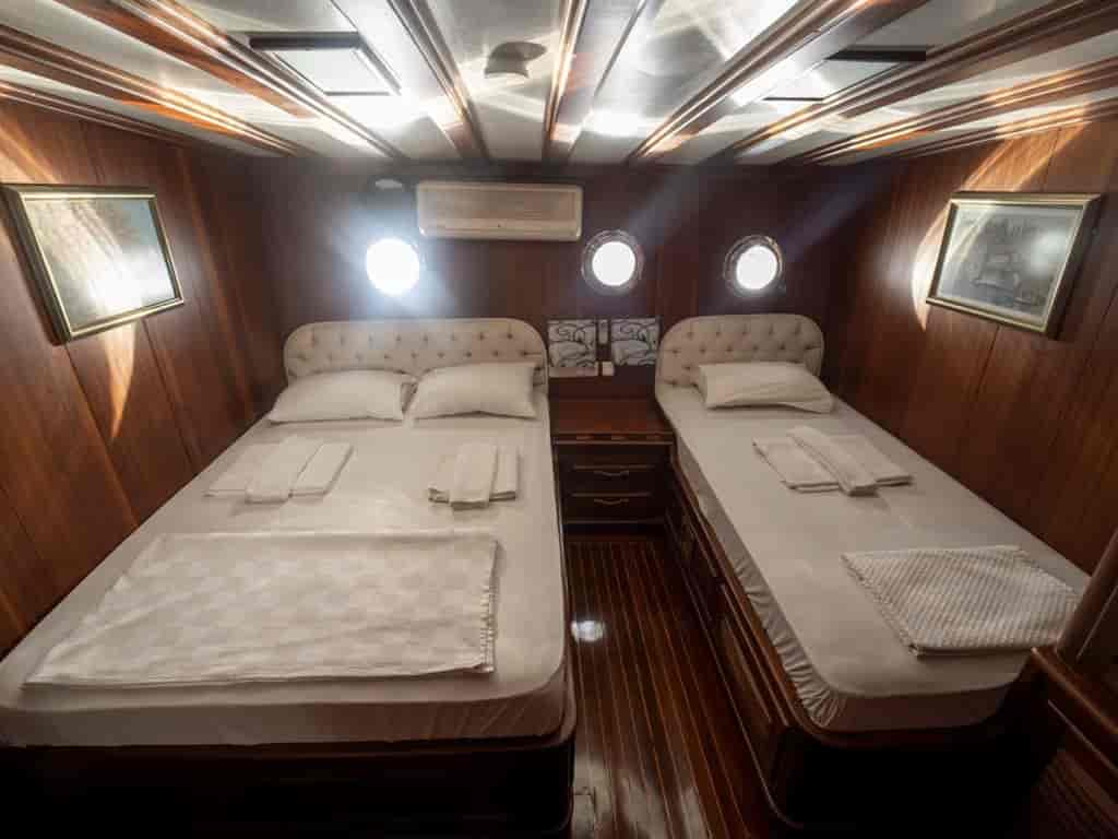 Boat picture 16
