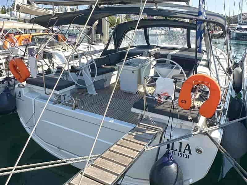 Photo of ILIA, image 1 of 5