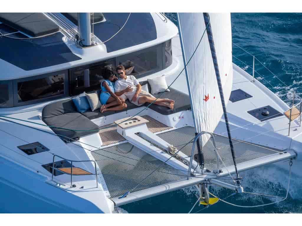 Photo 3 of Margeo XIX (A/C, GENERATOR, WATER MAKER, ICE MAKER, DISHWASSER, HARD BIMINI TOP)