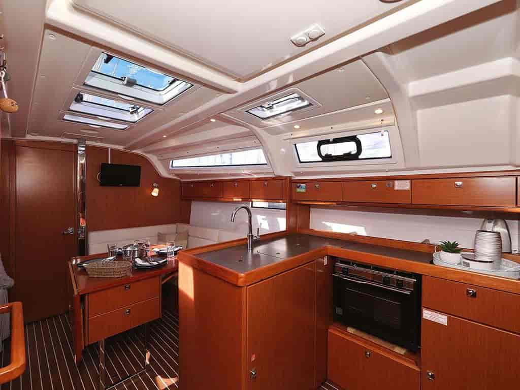 Boat picture 9