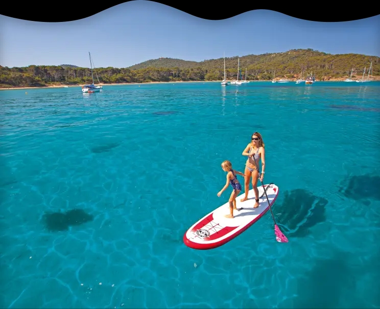 Woman and child enjoying sailing – Charter insurance hero image, tablet version