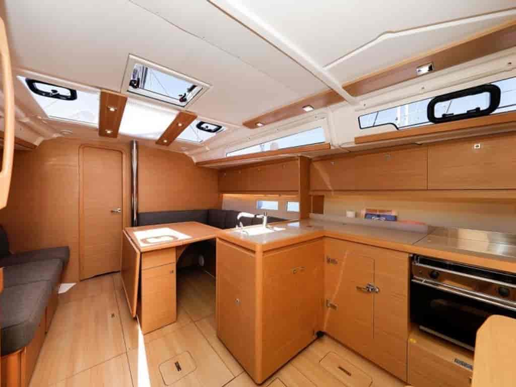 Boat picture 9