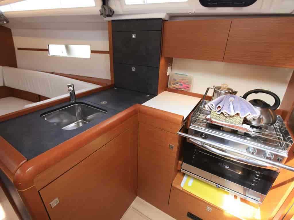 Boat picture 9