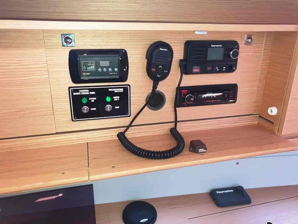 Boat picture 9