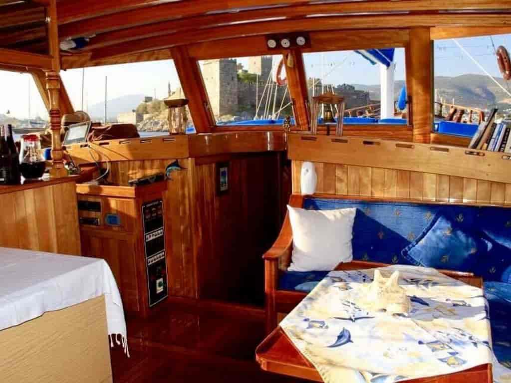 Boat picture 9