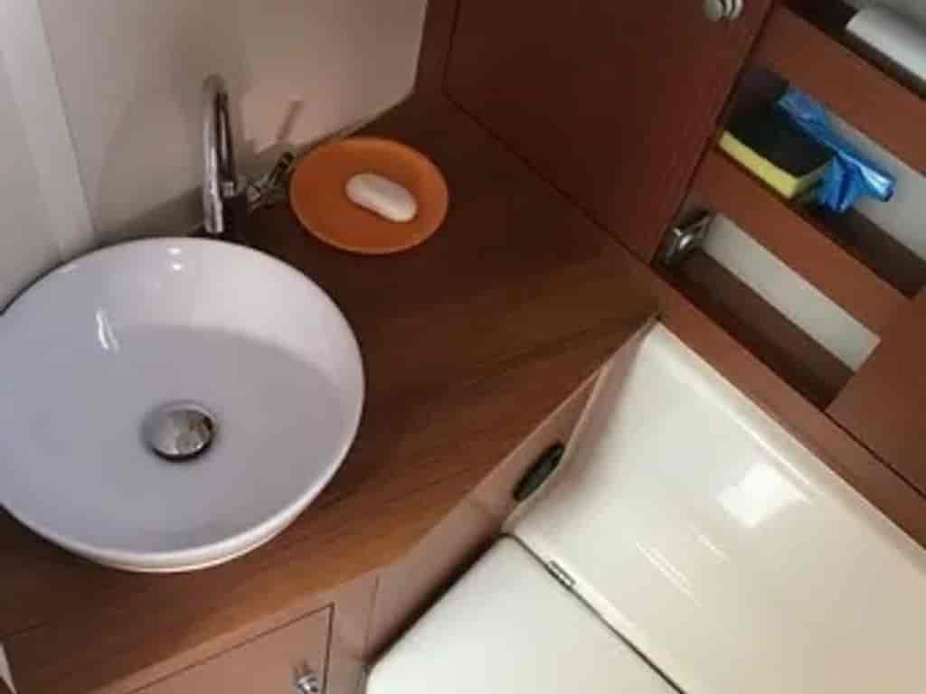 Boat picture 9