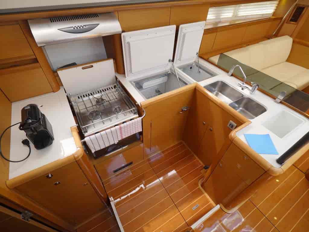 Boat picture 16