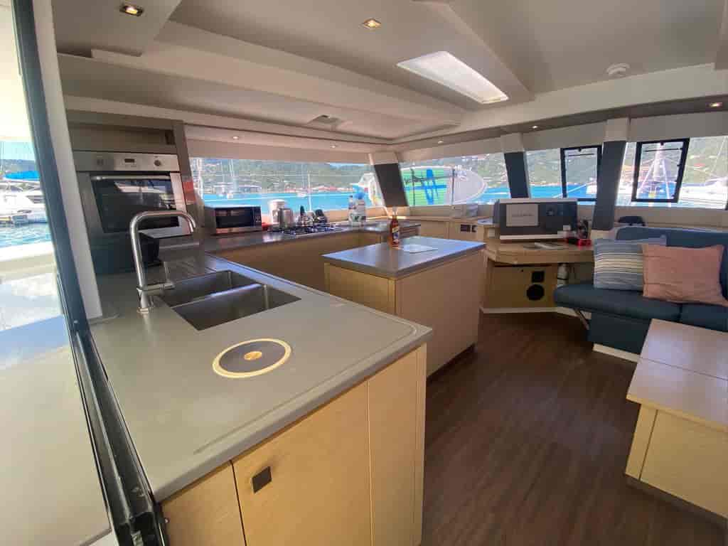 Boat picture 16