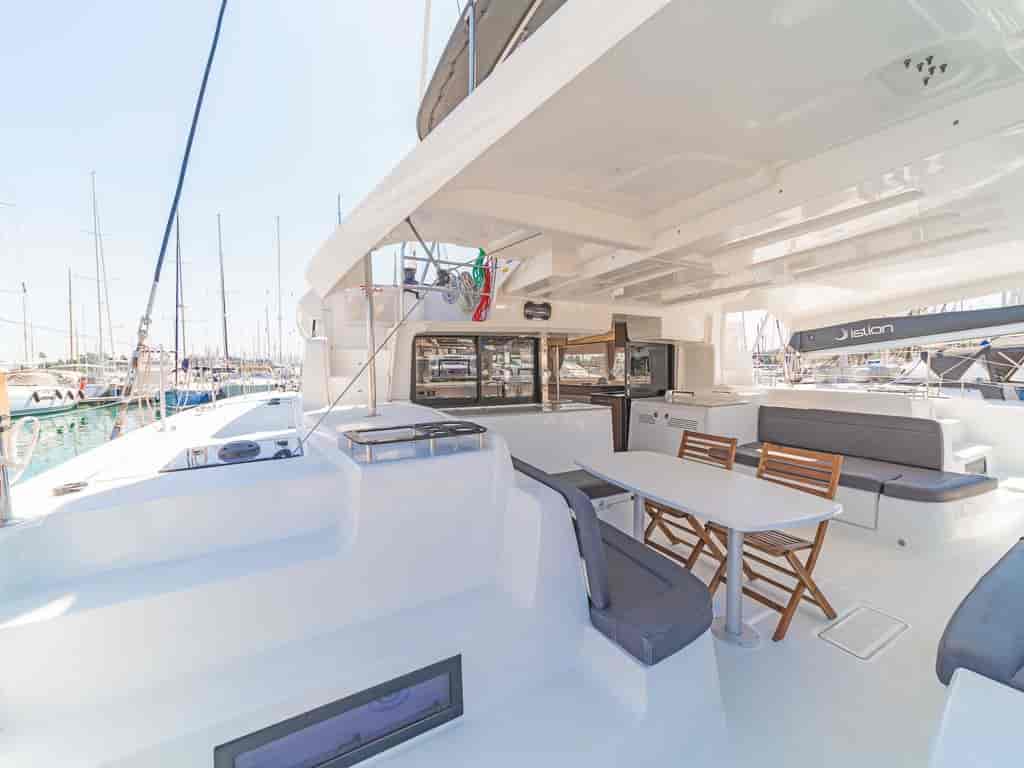 Boat picture 9