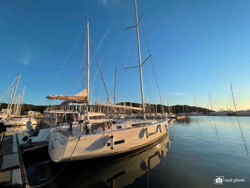 Photo of undefined, image 1 of 5