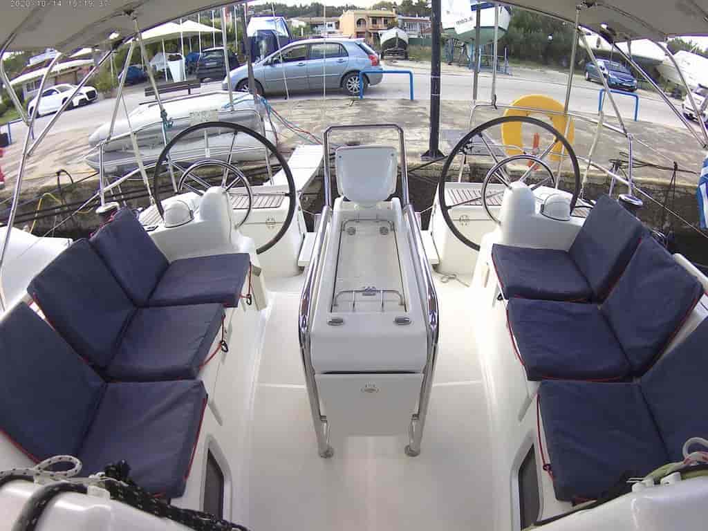 Photo 4 of Traveller