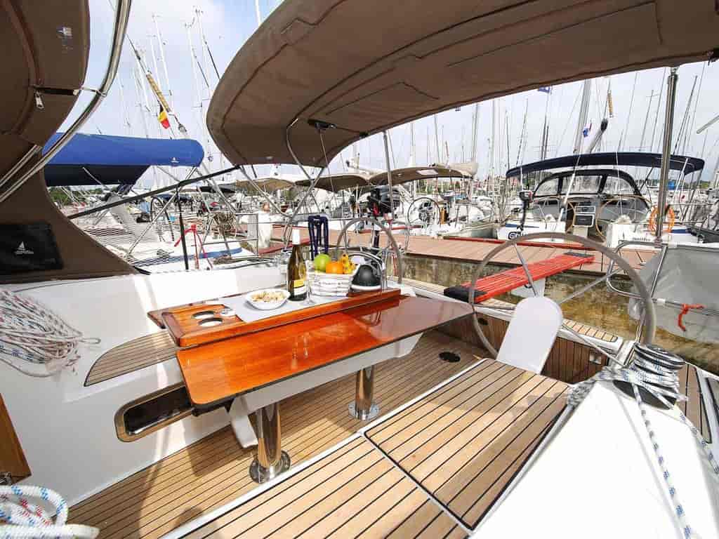 Boat picture 9