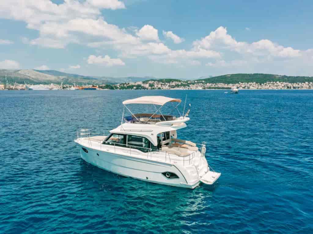 Boat picture 9