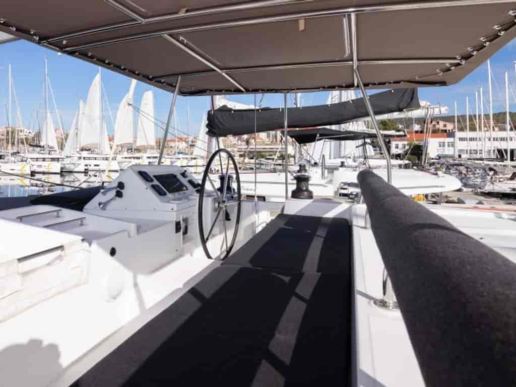 Boat picture 9