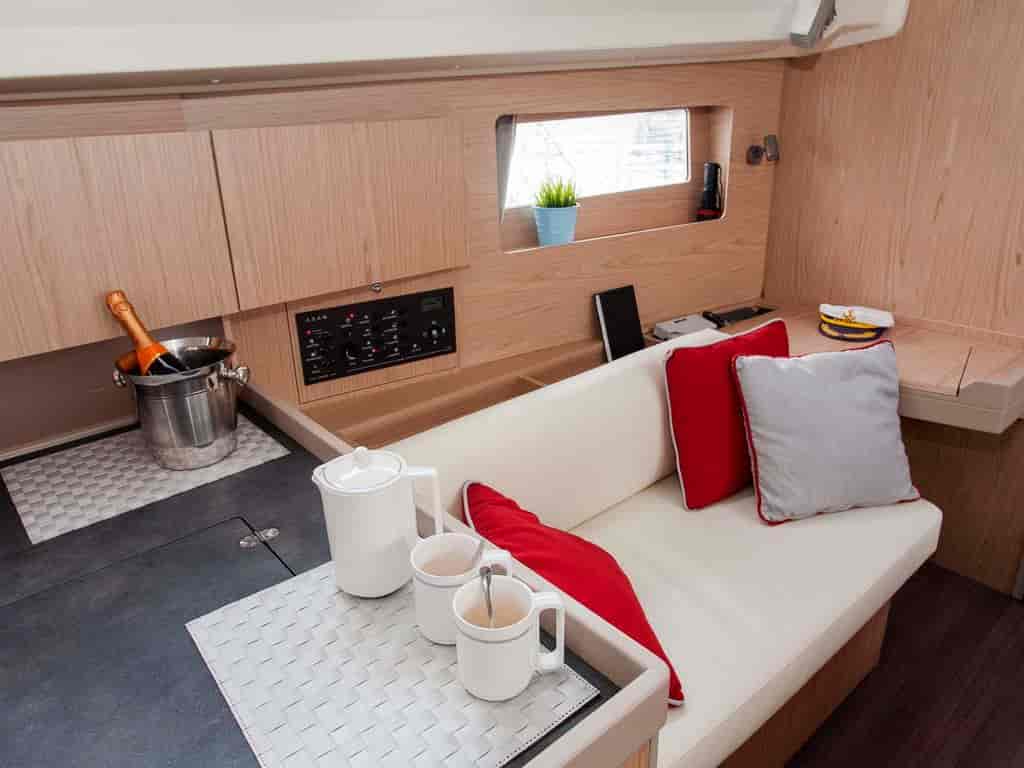 Boat picture 9