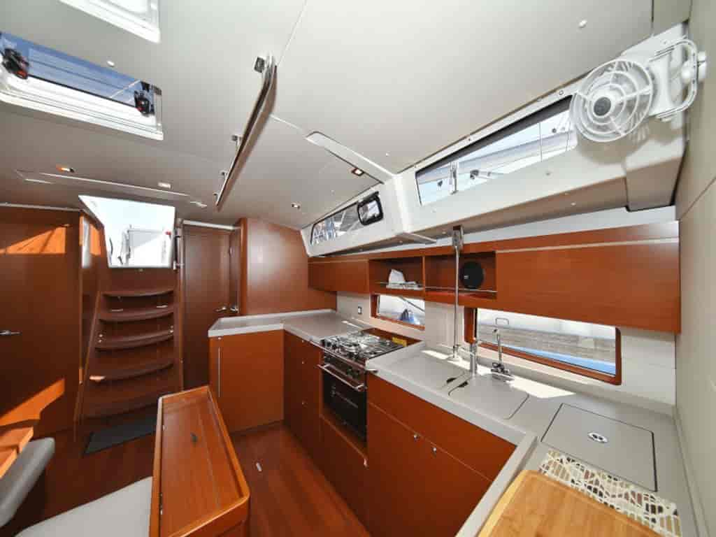 Boat picture 9