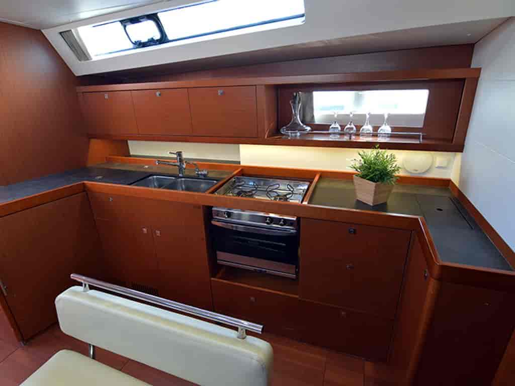 Boat picture 9